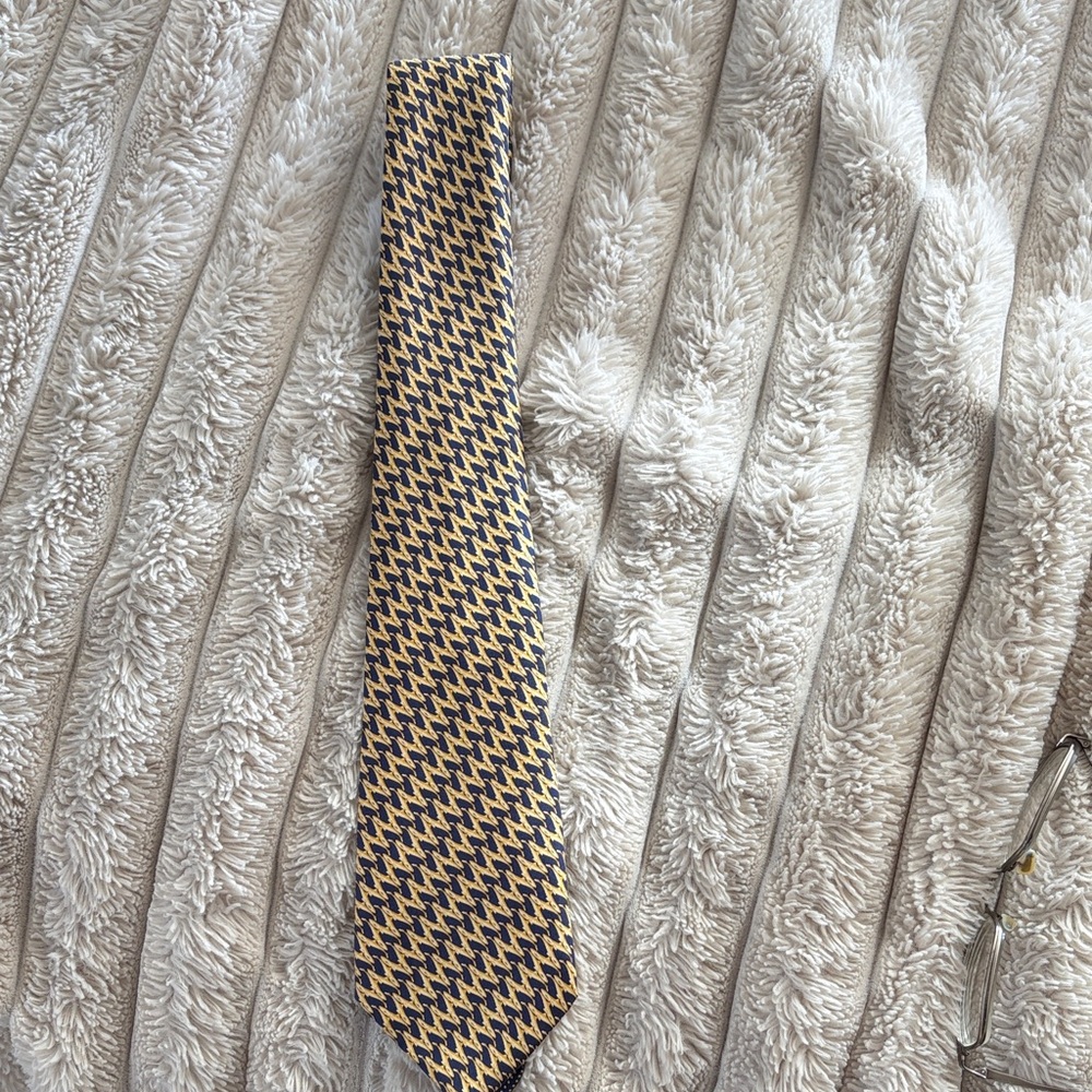 Thomas Pink Yellow and Blue Chevron Tie